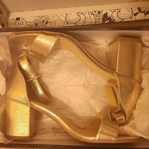 CL By Laundry Jodi Suede Light Gold Ankle Strap Sandal Heels